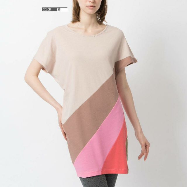 Áo cotton dáng dài nữ tay dơi phối màu dễ thương của Uniqlo