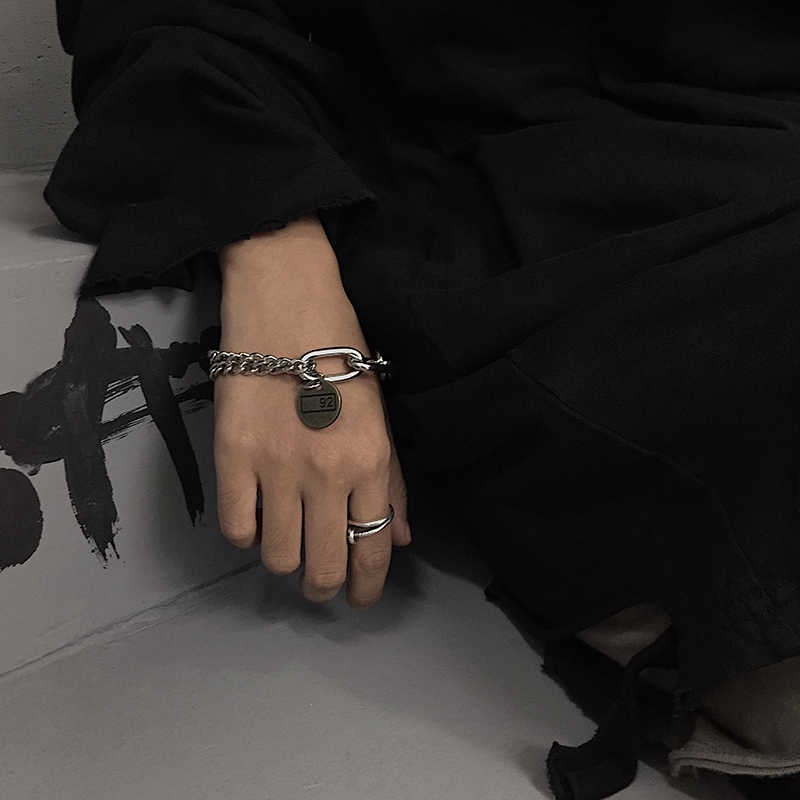 Vòng Tay Thời Trang Đường Phố Hip Hop Rock 22123 Cá Tính Cho Nam Và Nữ