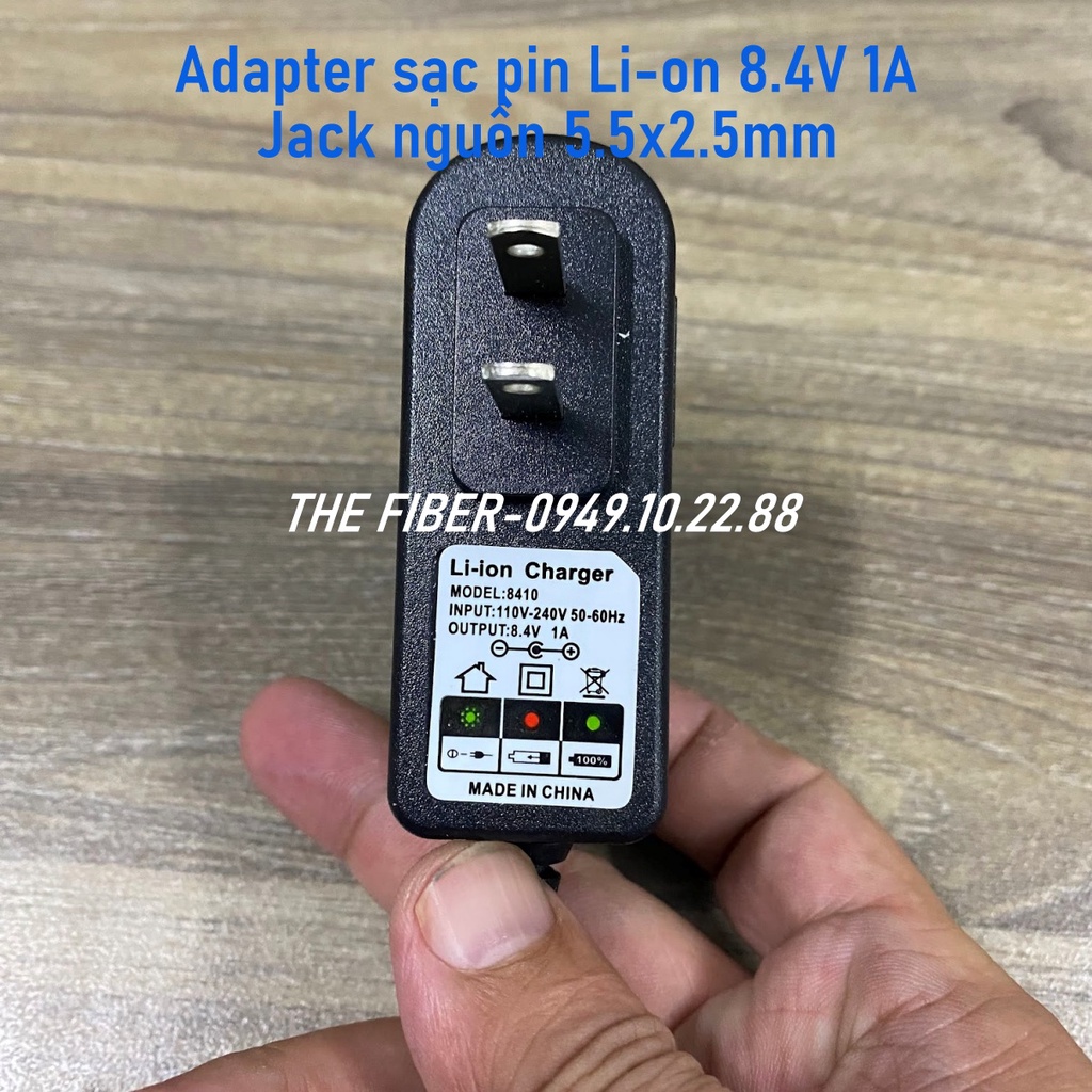 Adapter sạc pin Li-on 8.4V 1A