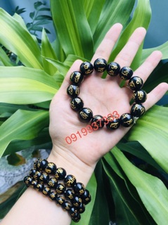 Vòng đá đen khắc chú OMANI ( nhiều size)
