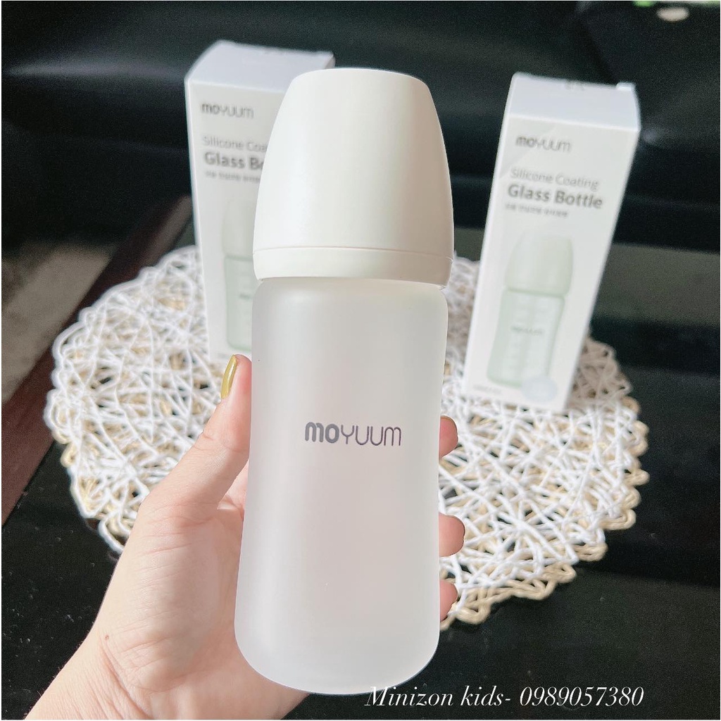 Bình sữa Moyuum thuỷ tinh tráng Silicone nội địa Hàn cao cấp 150ml/240ml