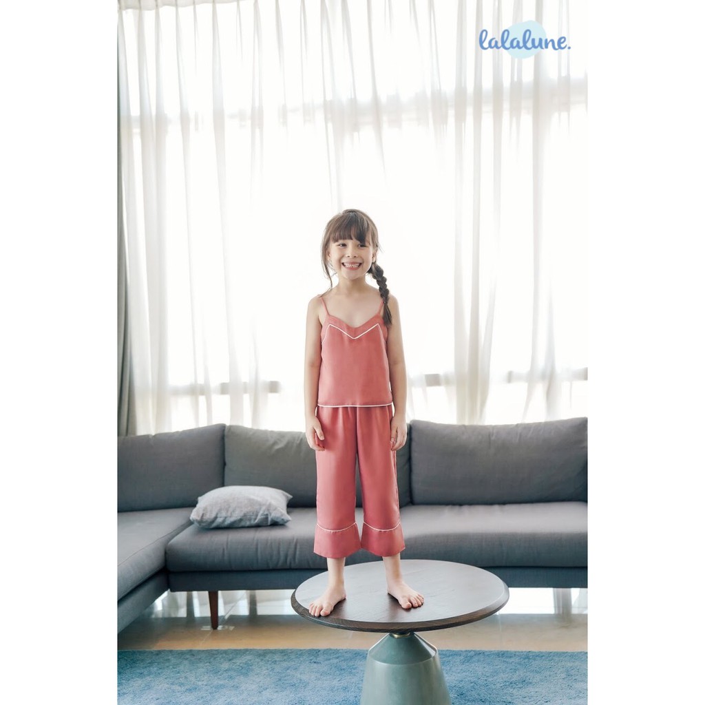 Pyjama lụa hồng hai dây lalalune cho bé gái từ 2-7 tuổi