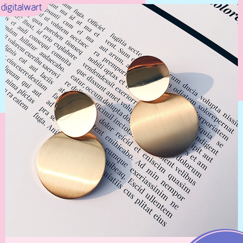 Đôi Bông Tai Hình Tròn Kiểu Dáng Trẻ Trung Cho Nữ