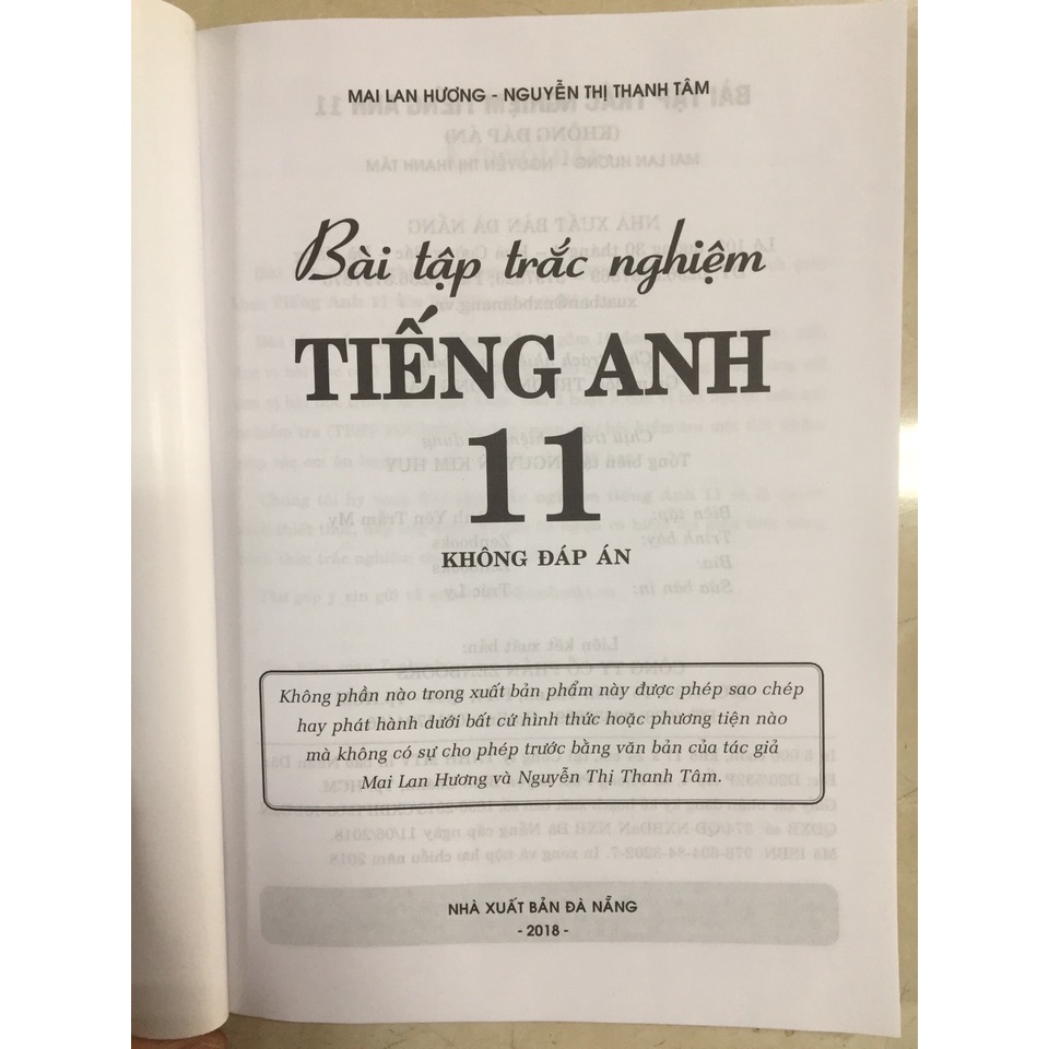 Sách - Bài tập trắc nghiệm tiếng Anh lớp 11 - Không đáp án - Mai Lan Hương