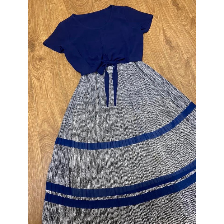 Váy size L, dáng xòe