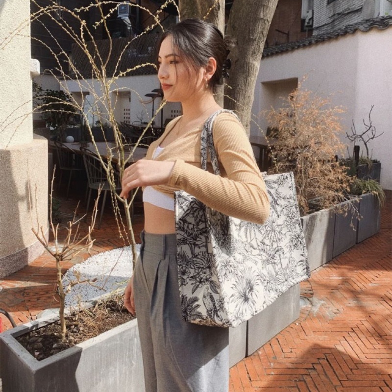 Túi Xách Đeo Vai Vải Bạt Ngăn Chứa Rộng Thêu Hình Cho Nữ