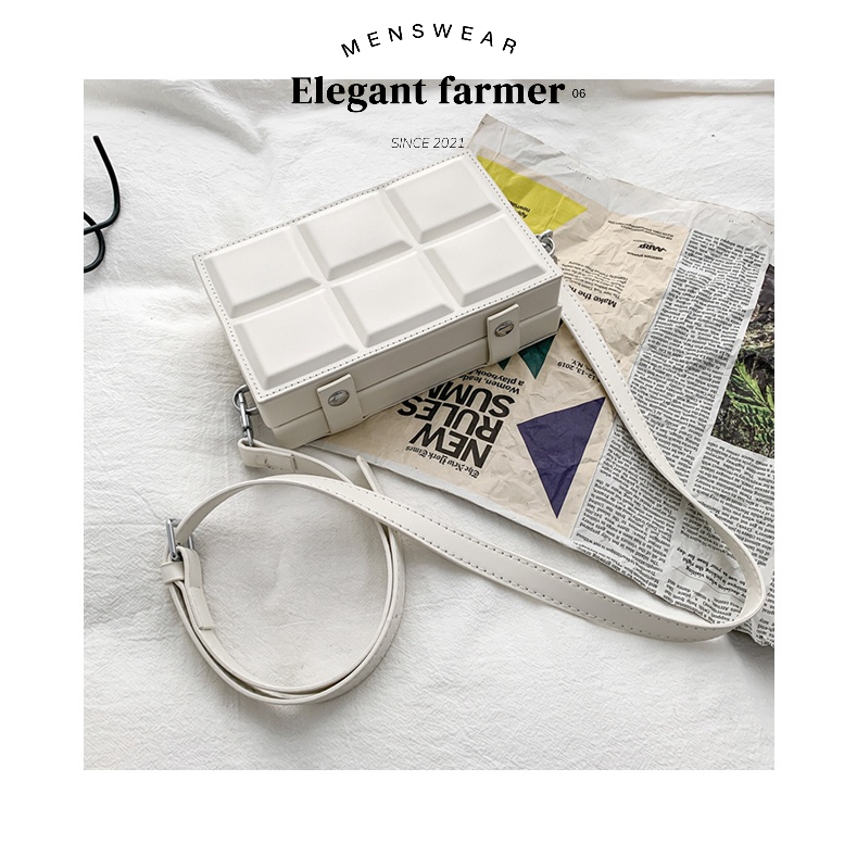 [MENSWEAR ELEGANT FARMER] Túi hộp đeo chéo hoạ tiết ô vuông nam &amp; nữ phong cách Hàn Quốc 2023 (5506)