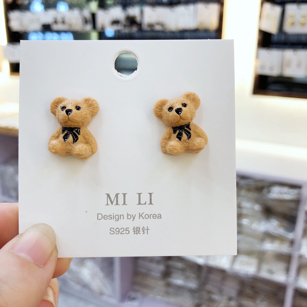 Khuyên Tai Hình Chú Gấu Bằng Nhựa Dễ Thương Phong Cách Hàn Quốc