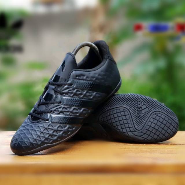 Giày Thể Thao Adidas Ace Futsal Thiết Kế Năng Động Hợp Thời Trang