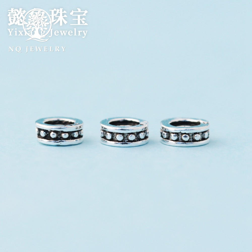 Charm bạc chặn hạt họa tiết