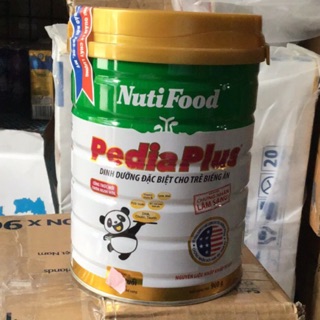 Sữa bột Pedia Plus lon 900g.