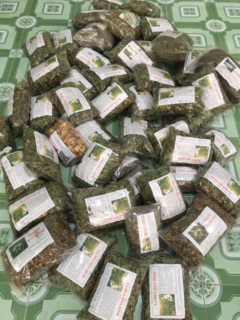 Combo 10kg Xạ đen Hoà Bình (cả thân và lá)