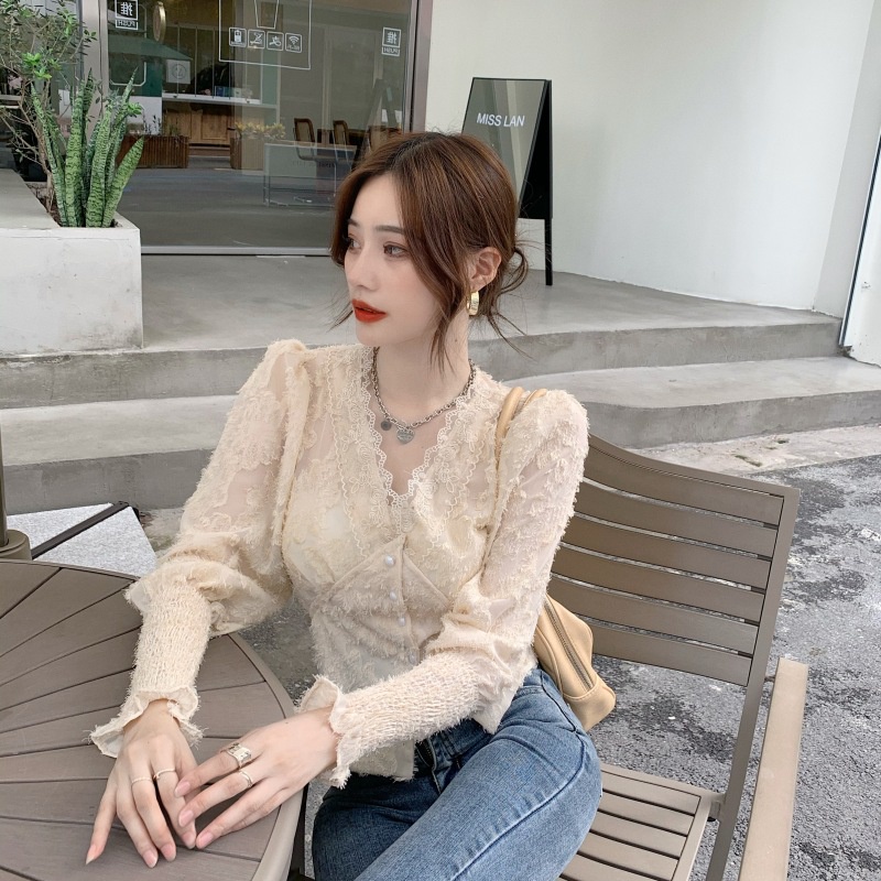 Áo kiểu tay dài cổ chữ V dáng ôm phối ren thời trang mùa thu thanh lịch cho nữ | BigBuy360 - bigbuy360.vn