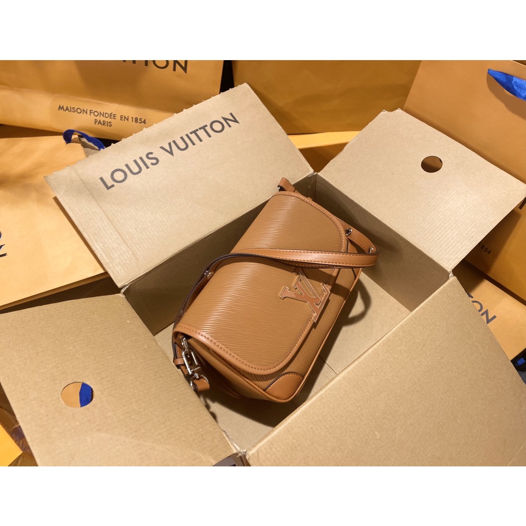 Túi xách nữ LV BUCI SPSL - Sẵn hàng 3 màu siêu hot da thật LX050015