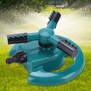 Vòi phun nước tưới cây bằng nhựa tự động xoay 360 độ màu xanh