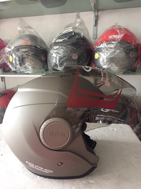 Mũ bảo hiểm 3/4 GRS-GA649k dành cho người có vòng  đầu lớn