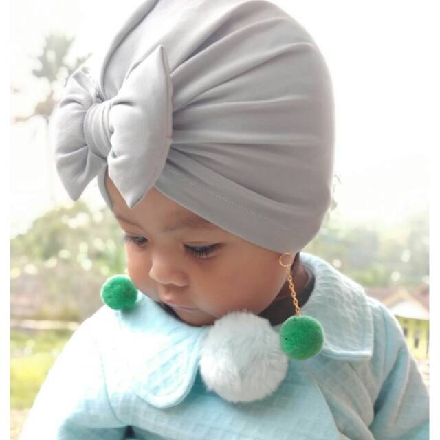 Khăn Turban Trùm Đầu Đính Bóng Lông Cho Bé