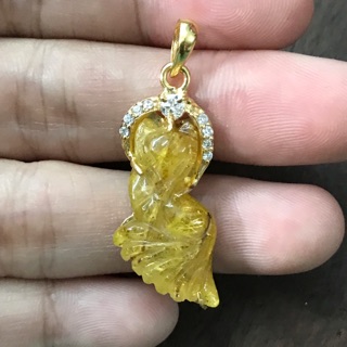 Hồ ly tóc vàng đuôi xoè bọc mặt dây 10k