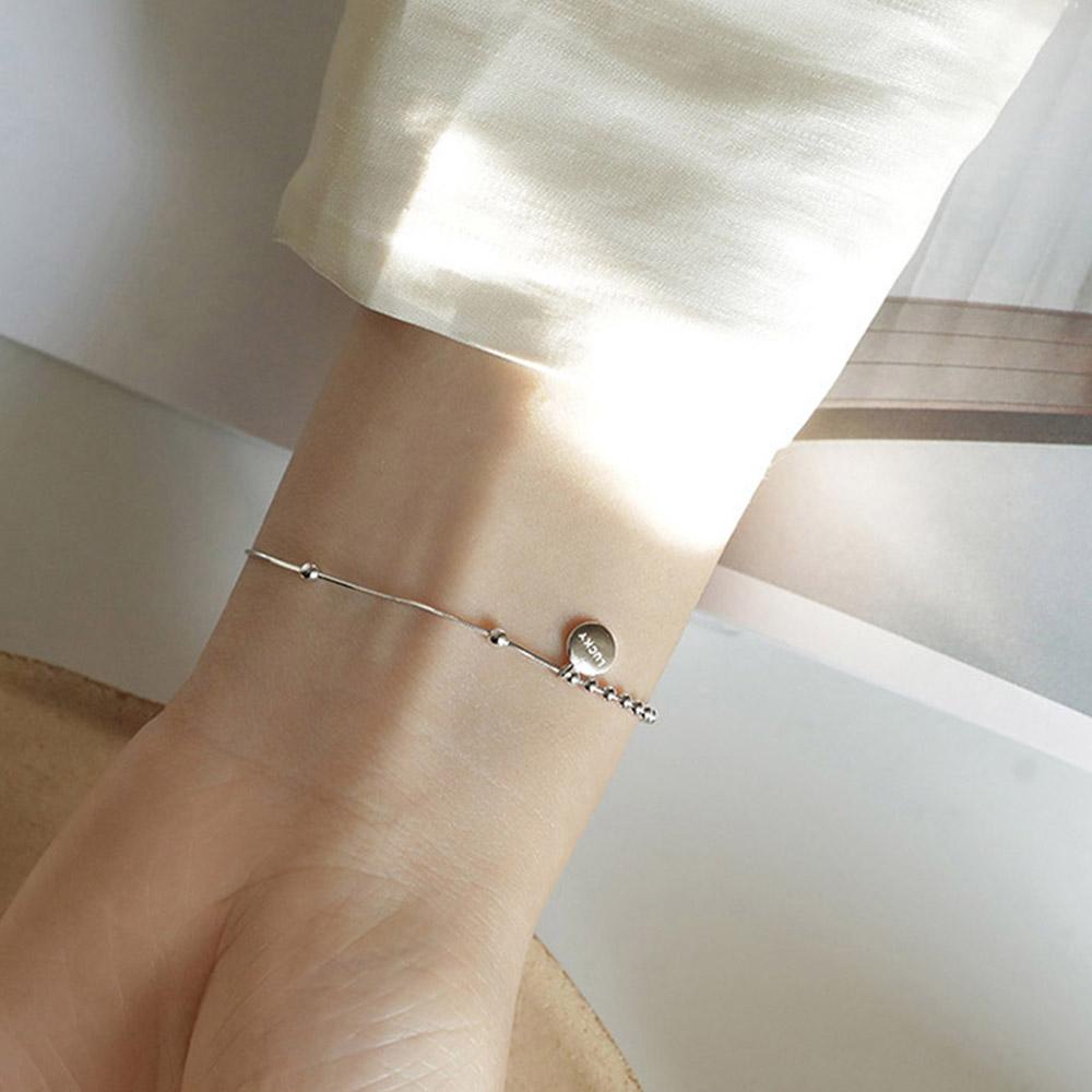 Vòng Đeo Tay May Mắn In Chữ Lucky Thời Trang Dành Cho Nữ