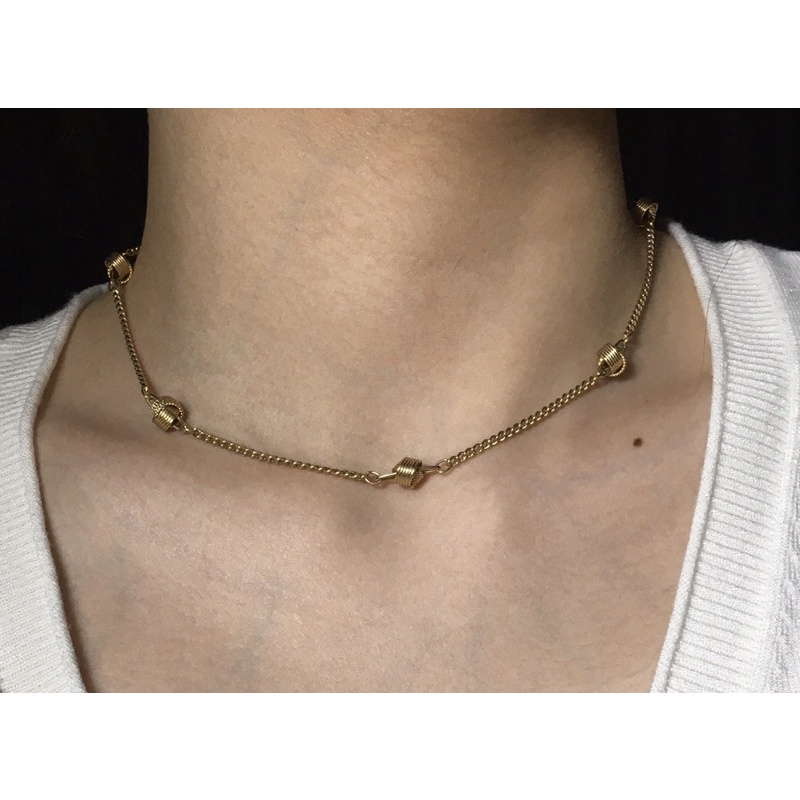 Dây chuyền vintage Avon-kiếu nút thắt