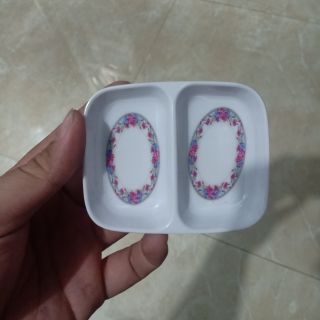 CHÉN CHẤM MICA 2 NGĂN, MÀU TRẮNG HOA VĂN
