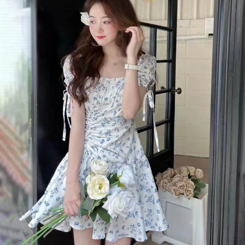 Đầm Hoa Tay Phồng Ngắn Cổ Vuông Dáng Ôm Thời Trang Mùa Xuân Thanh Lịch Cho Nữ