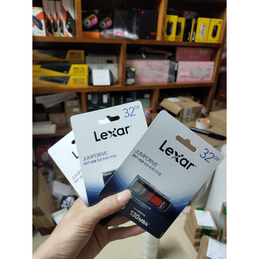 USB 32Gb Lexar Jumdrive S57 / V100 USB 3.0