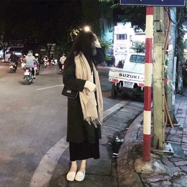 Khăn choàng cổ cashmere hàng cao cấp ảnh video tự quay | BigBuy360 - bigbuy360.vn