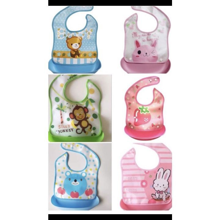 Yếm ăn dặm có máng hứng cho bé