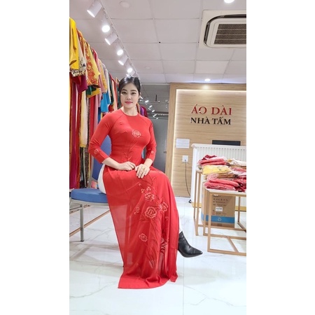 Áo Chất Tằm 2 Tà Thêu Hoa - Dài Màu Đỏ, Aó Dài Nhà Tấm - Mã CT15