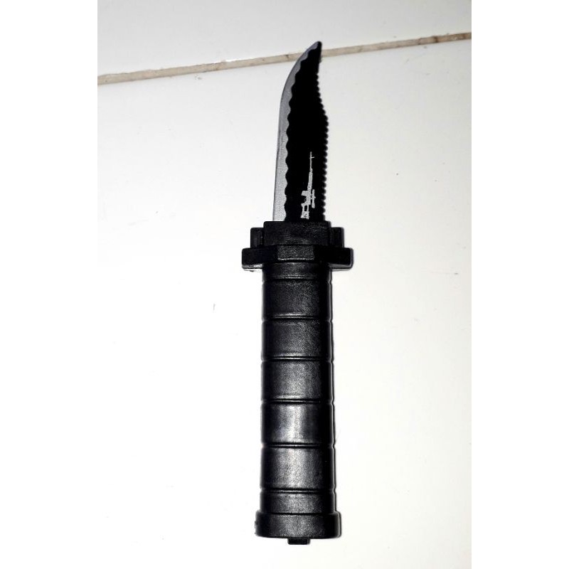 Một cái mô hình trưng bày trong Game Pubg Dao_lò xo bằng nhựa