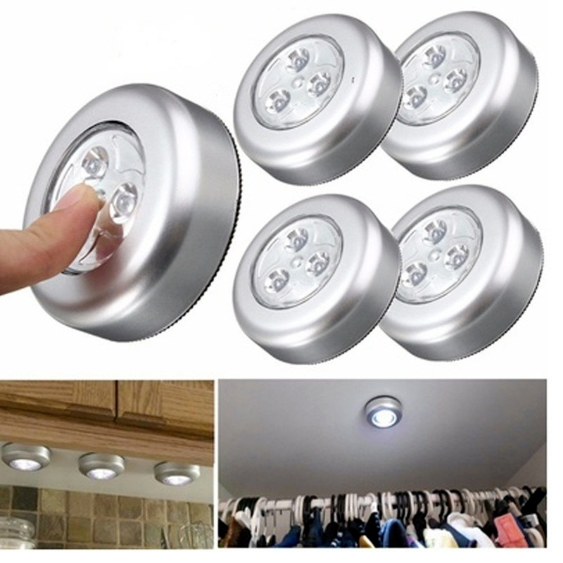 Đèn led 3 bóng cảm ứng gắn tường tiện dụng
