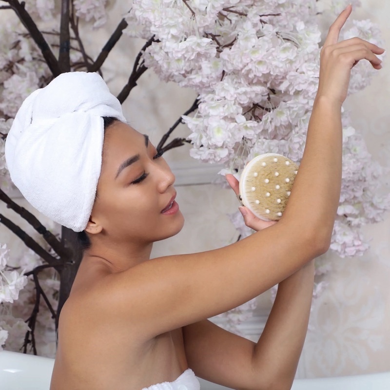 Bàn chải tắm Daily Concepts - Daily Detox Massage Brush