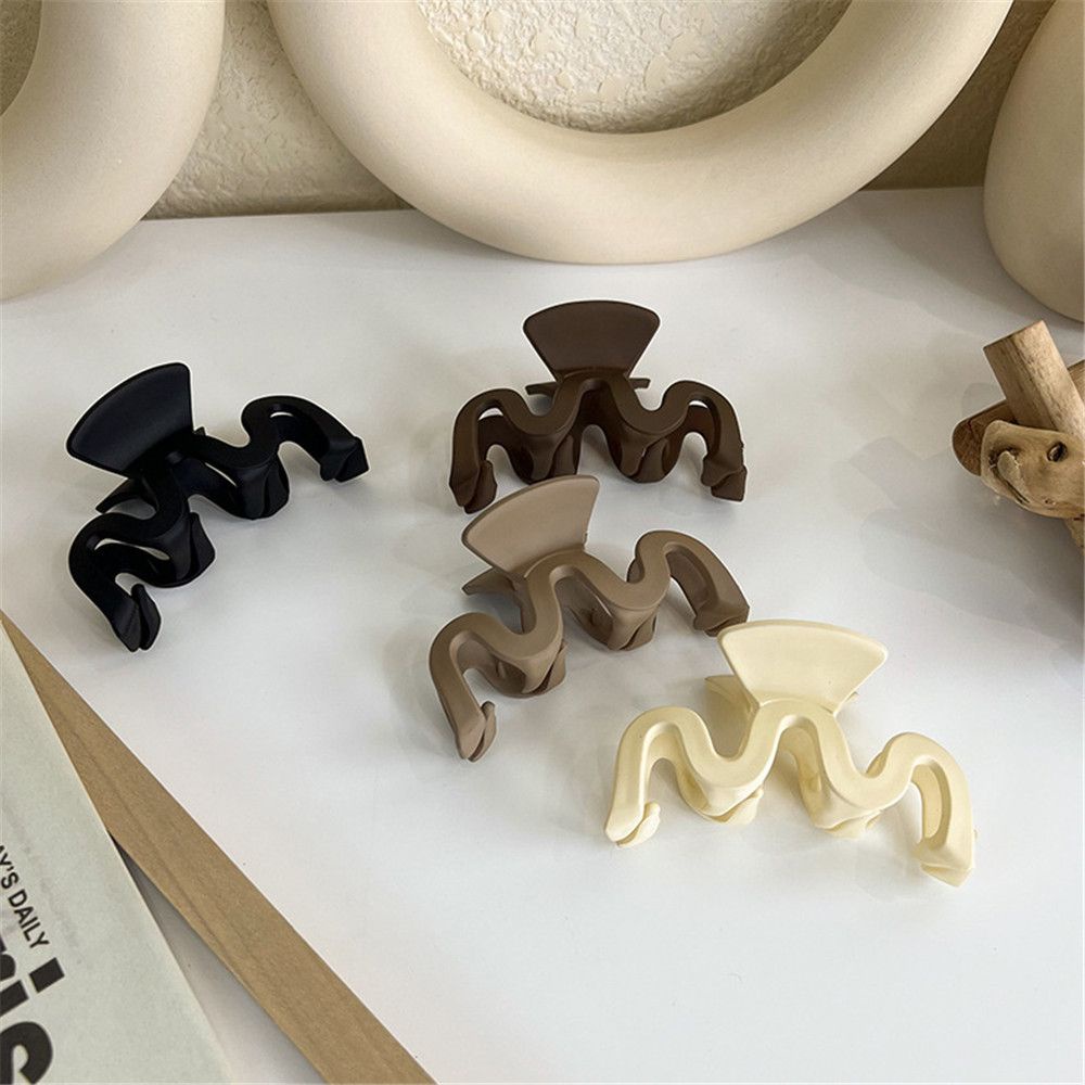 Kẹp tóc càng cua acrylic màu cà phê/ đen cỡ lớn phong cách Hàn Quốc cho nữ