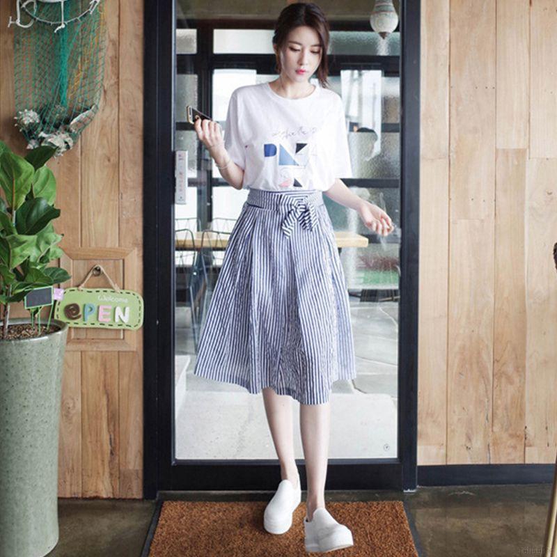 Set áo thun cổ tròn tay ngắn + chân váy sọc xanh thời trang cho nữ