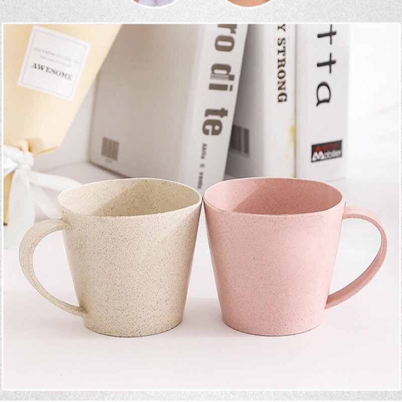 Ly uống nước nhựa lúa mạch nhiều màu có quai cầm