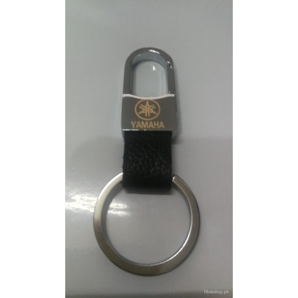 Móc khóa hợp kim kẽm phối da 3D 3 trong 1 tiện dụng