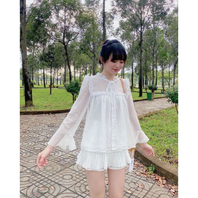 Áo sơ mi voan xếp ly bèo thắt nơ cổ kèm áo 2s tay bồng sang chảnh