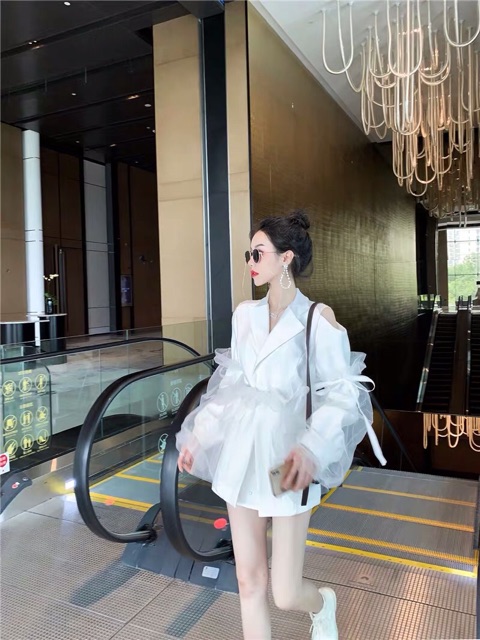Set áo khoác blazer lưới cổ vest cách điệu + chân váy đinh tán siêu chất ❤️