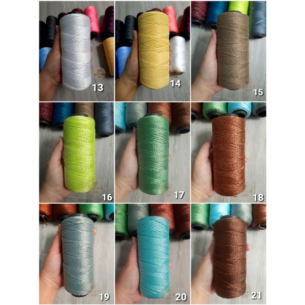 Sợi thô loại 1 màu trơn.