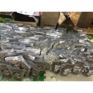 Hạnh nhân sống nhập khẩu
