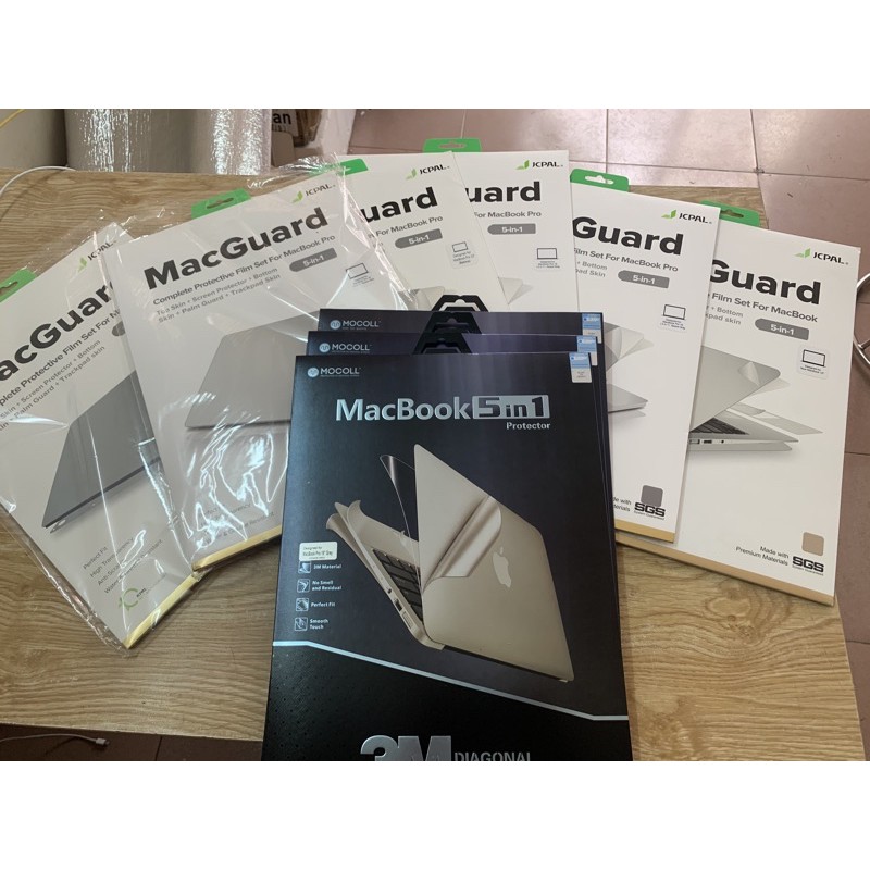 Bộ dán Mocoll Macbook Air M1 13” 2020 Gold , Silver , Gray và JCPAL  5in 1