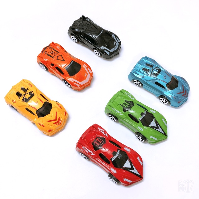 Đồ chơi xe mini chạy cót bé xinh