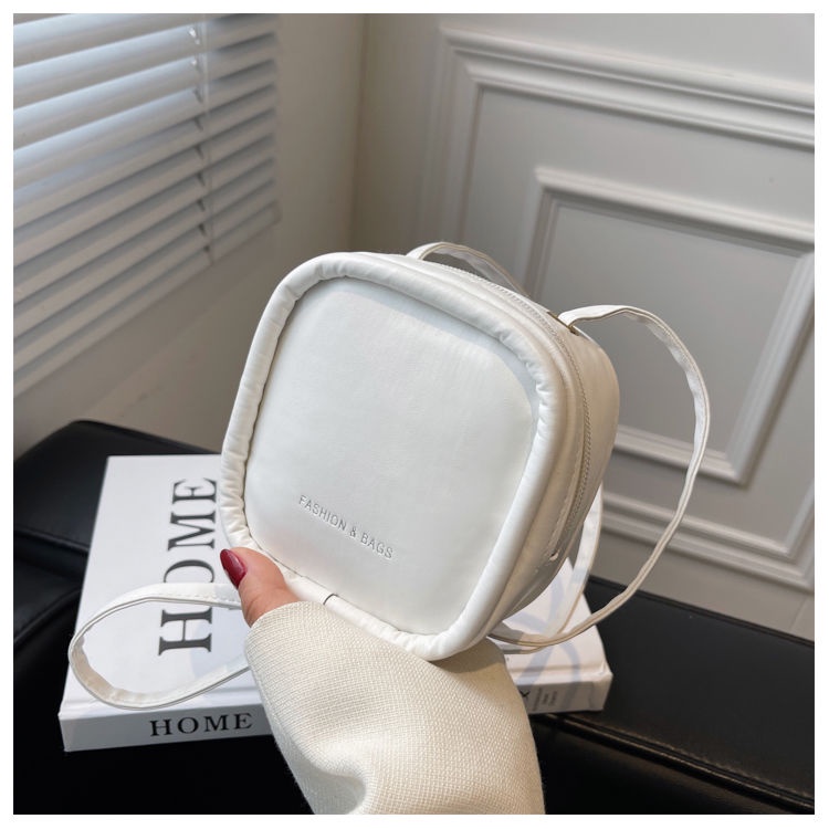 Túi đeo vai mini dáng vuông nhỏ màu trơn phong cách phương Tây thời trang xuân hè 2022 dành cho nữ