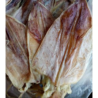 3 con mực khô lớn y hình. Khô mực ngon To hơn bàn tay
