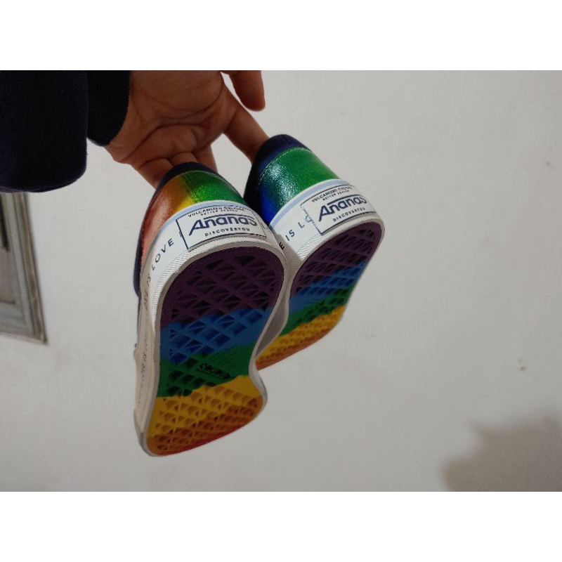 (PASS) GIÀY URBAS LOVE WINS ANANAS SIZE 37