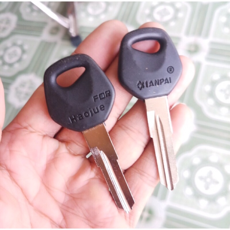 Cặp phôi chìa khóa suzuki GD110 GZ150 EN150