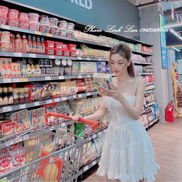 Váy trắng 2 dây
