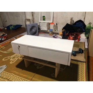 Bàn trang điểm treo tường trắng 2 ngăn kéo 70cm (có khóa) BTD-105