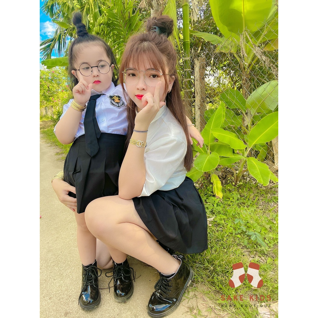 Giày Bốt Trẻ Em - Bốt cao cổ cho bé trai bé gái màu đen da bóng khoá kéo phối dây buộc đế cao su mềm cực chất M1368
